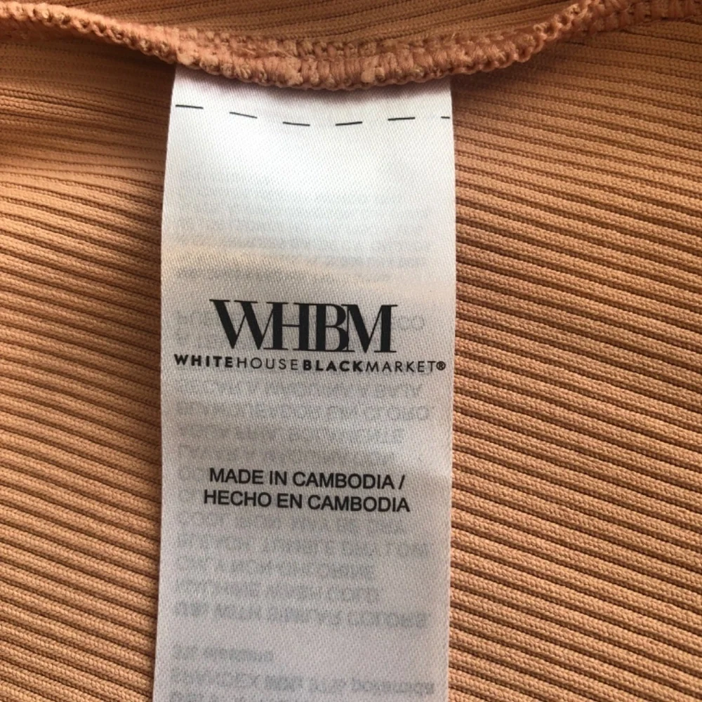 WHBM Forme Ribbed Stretch Tank - Picture 11 of 12